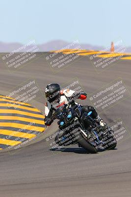 media/Oct-09-2022-SoCal Trackdays (Sun) [[95640aeeb6]]/Turns 9 and 10 (1050am)/